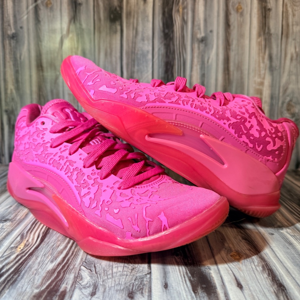 Nike Jordan Zion 3 Basketball Shoe Size 5Y